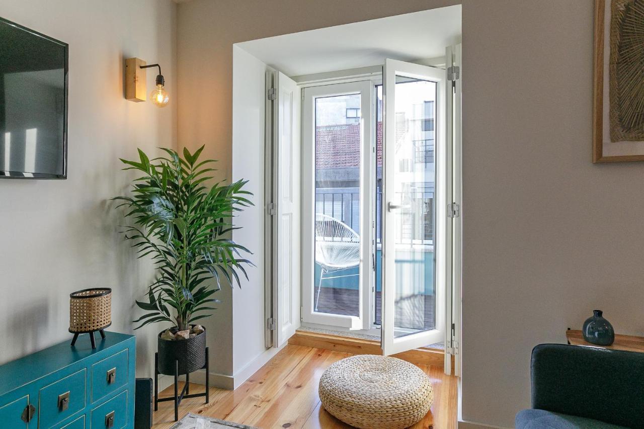 Lovelystay - Downtown Studio With Pool, Ac And Balcony OOporto Esterno foto