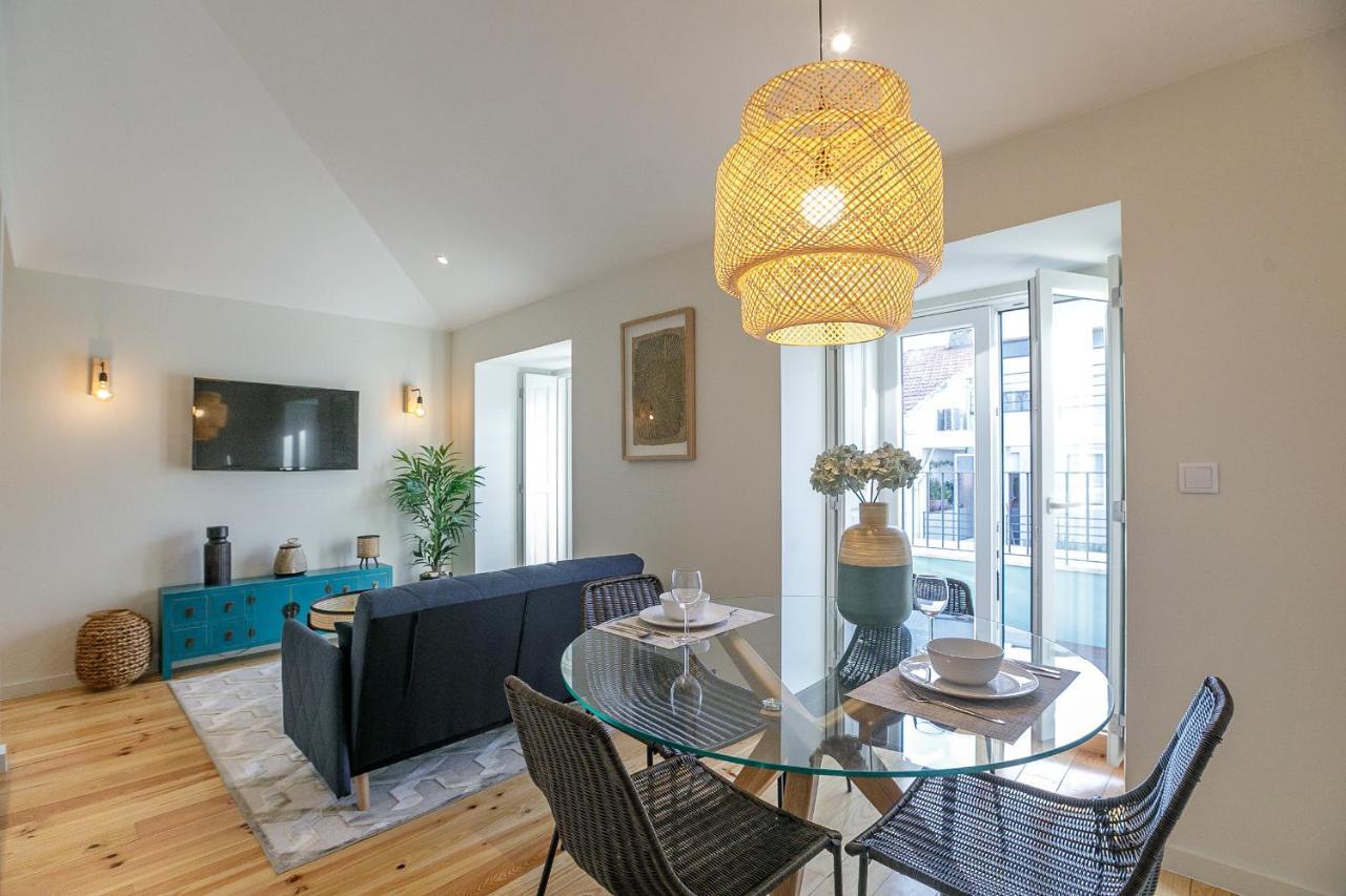 Lovelystay - Downtown Studio With Pool, Ac And Balcony OOporto Esterno foto