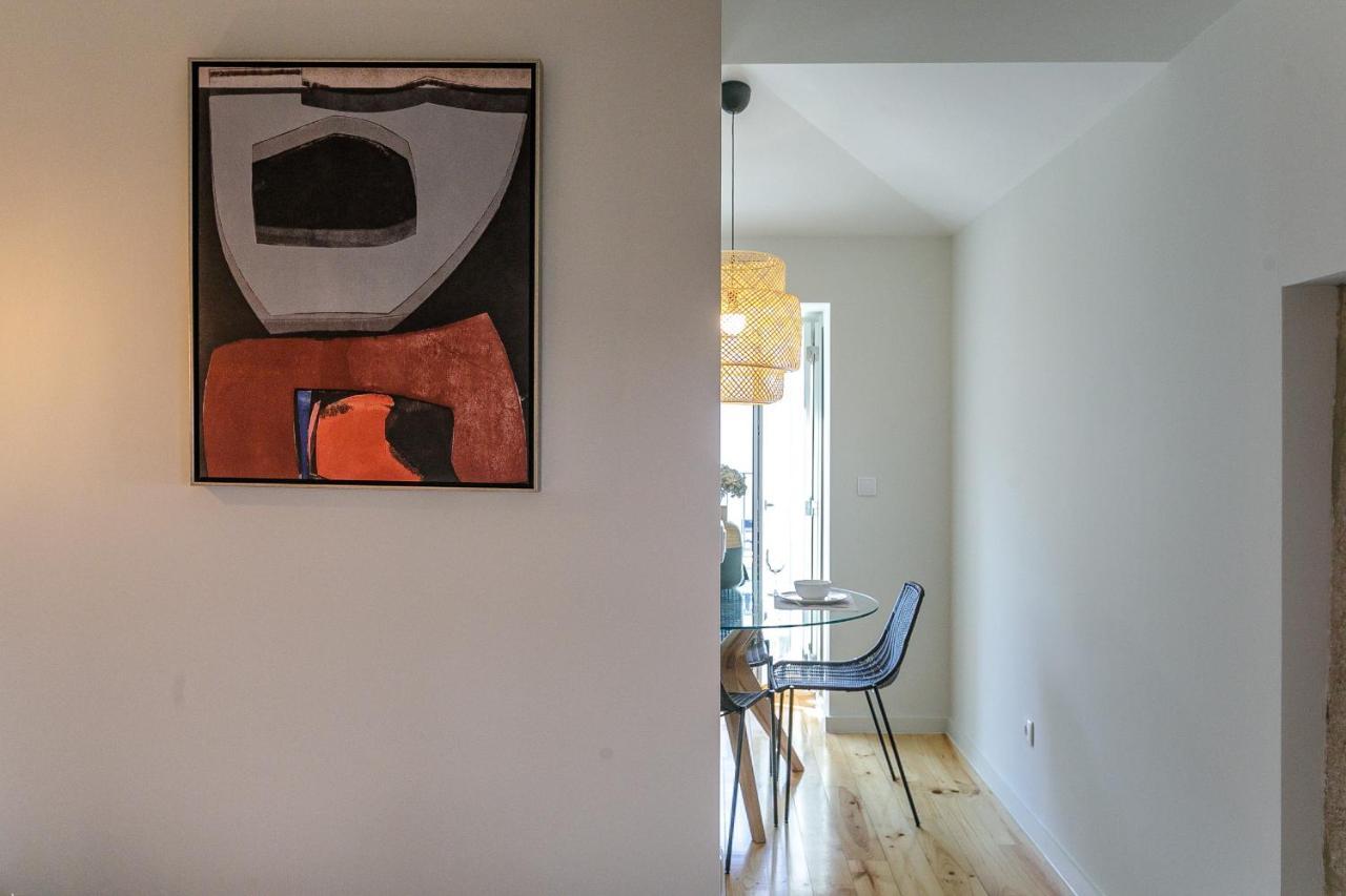Lovelystay - Downtown Studio With Pool, Ac And Balcony OOporto Esterno foto