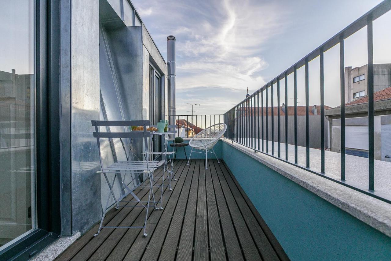 Lovelystay - Downtown Studio With Pool, Ac And Balcony OOporto Esterno foto