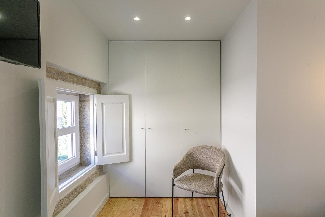 Lovelystay - Downtown Studio With Pool, Ac And Balcony OOporto Esterno foto