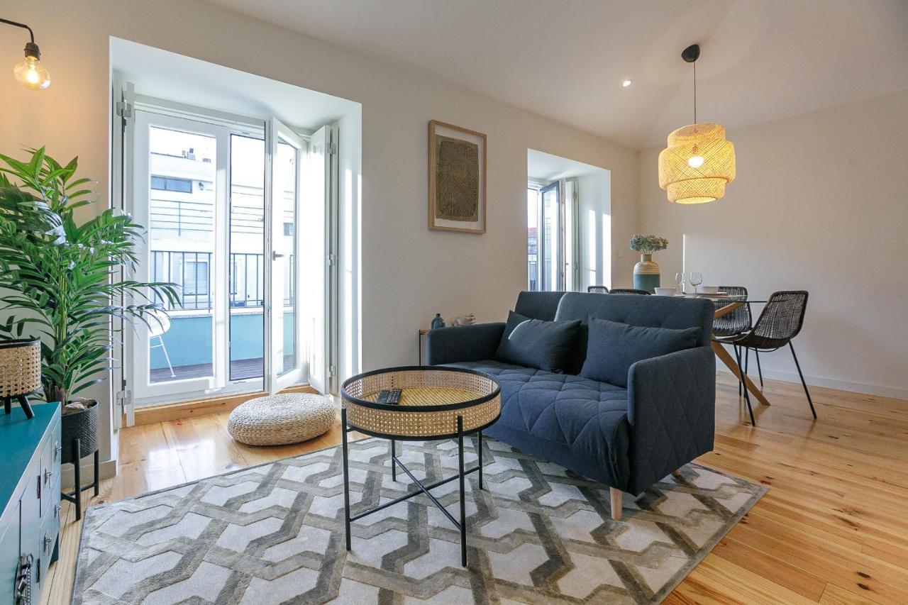 Lovelystay - Downtown Studio With Pool, Ac And Balcony OOporto Esterno foto